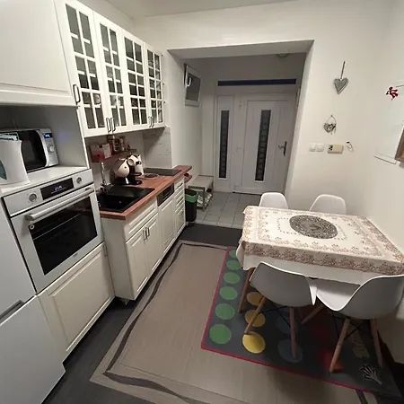 Apartman Pri X Bionic Sphere Samorin S Vinnou Pivnicou